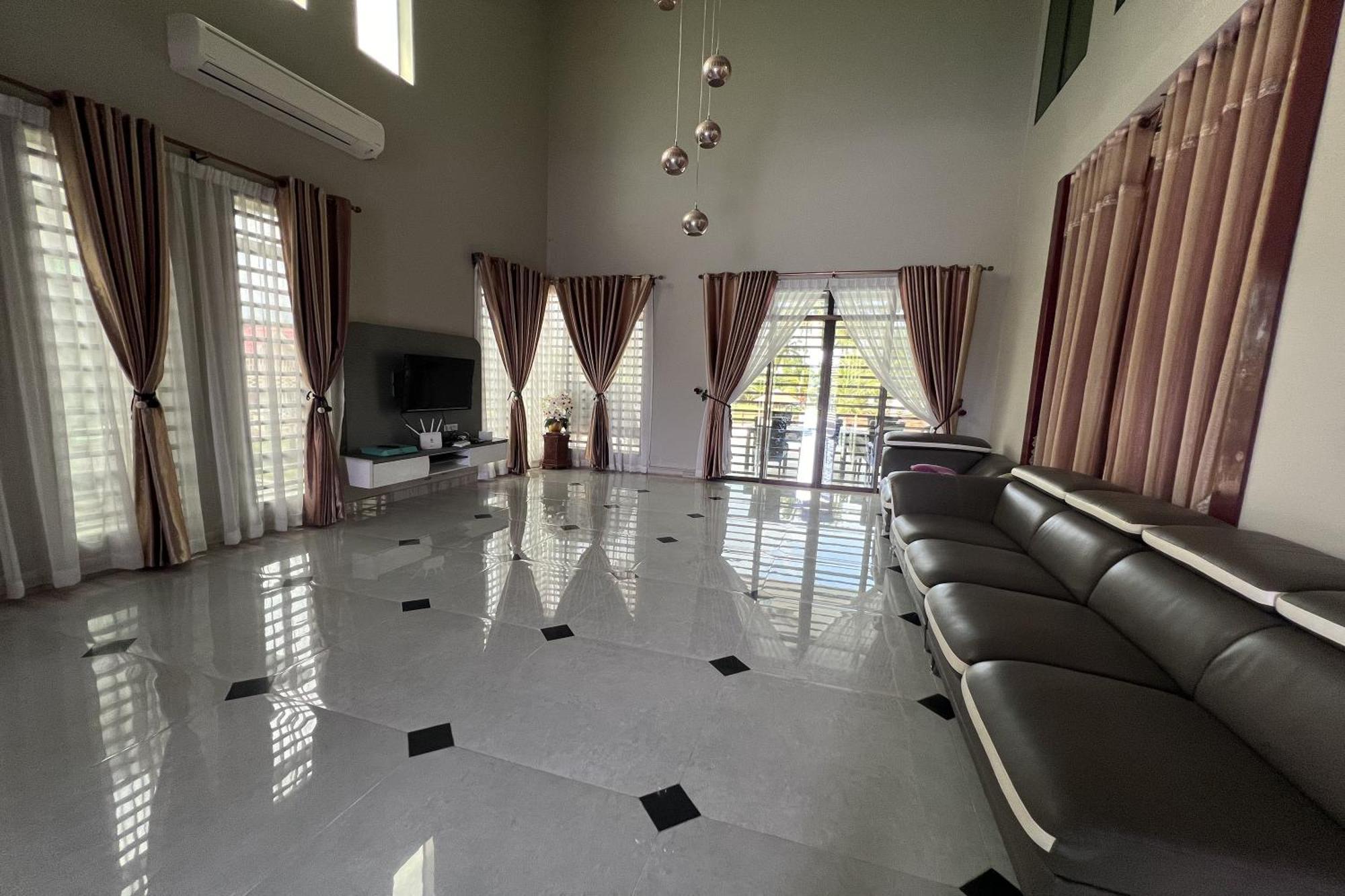 Nurbayu Chalet, Kemaman Куантан Екстер'єр фото
