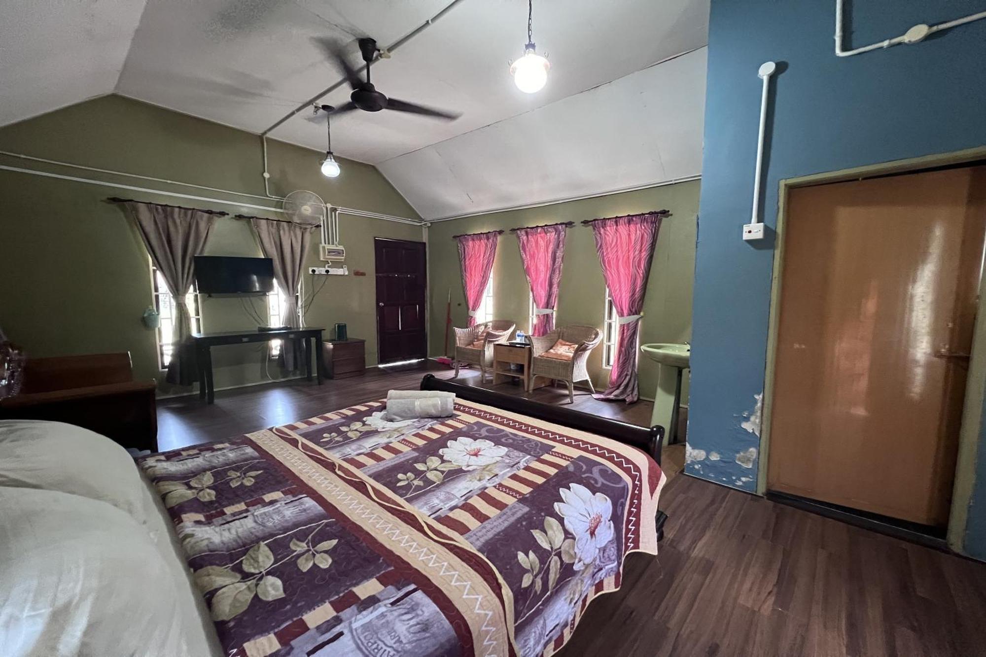 Nurbayu Chalet, Kemaman Куантан Екстер'єр фото