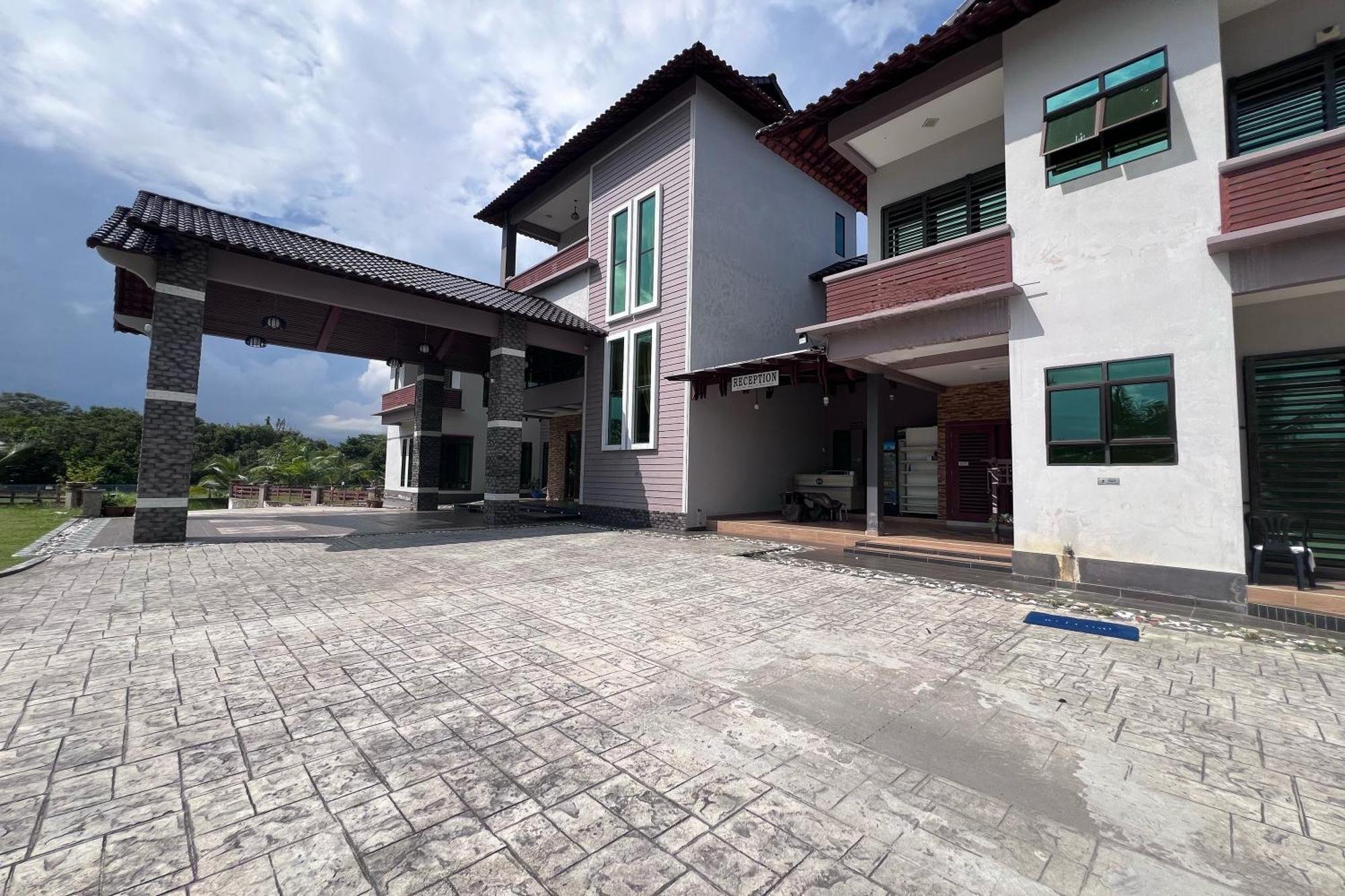Nurbayu Chalet, Kemaman Куантан Екстер'єр фото