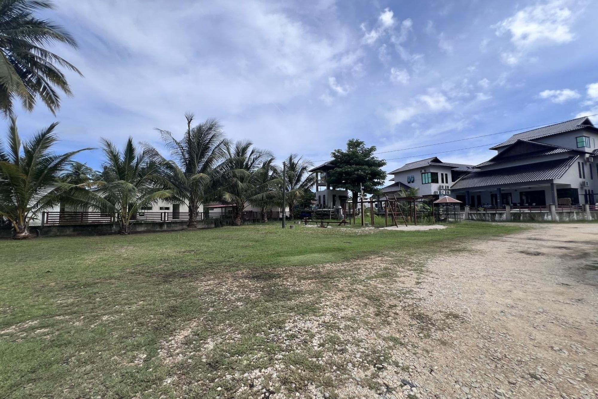 Nurbayu Chalet, Kemaman Куантан Екстер'єр фото
